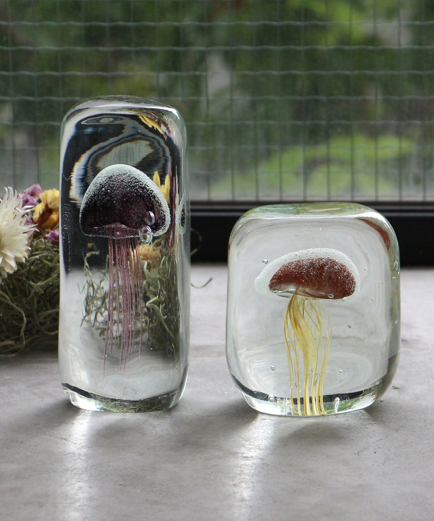 Jellyfish Paper Weight Tall