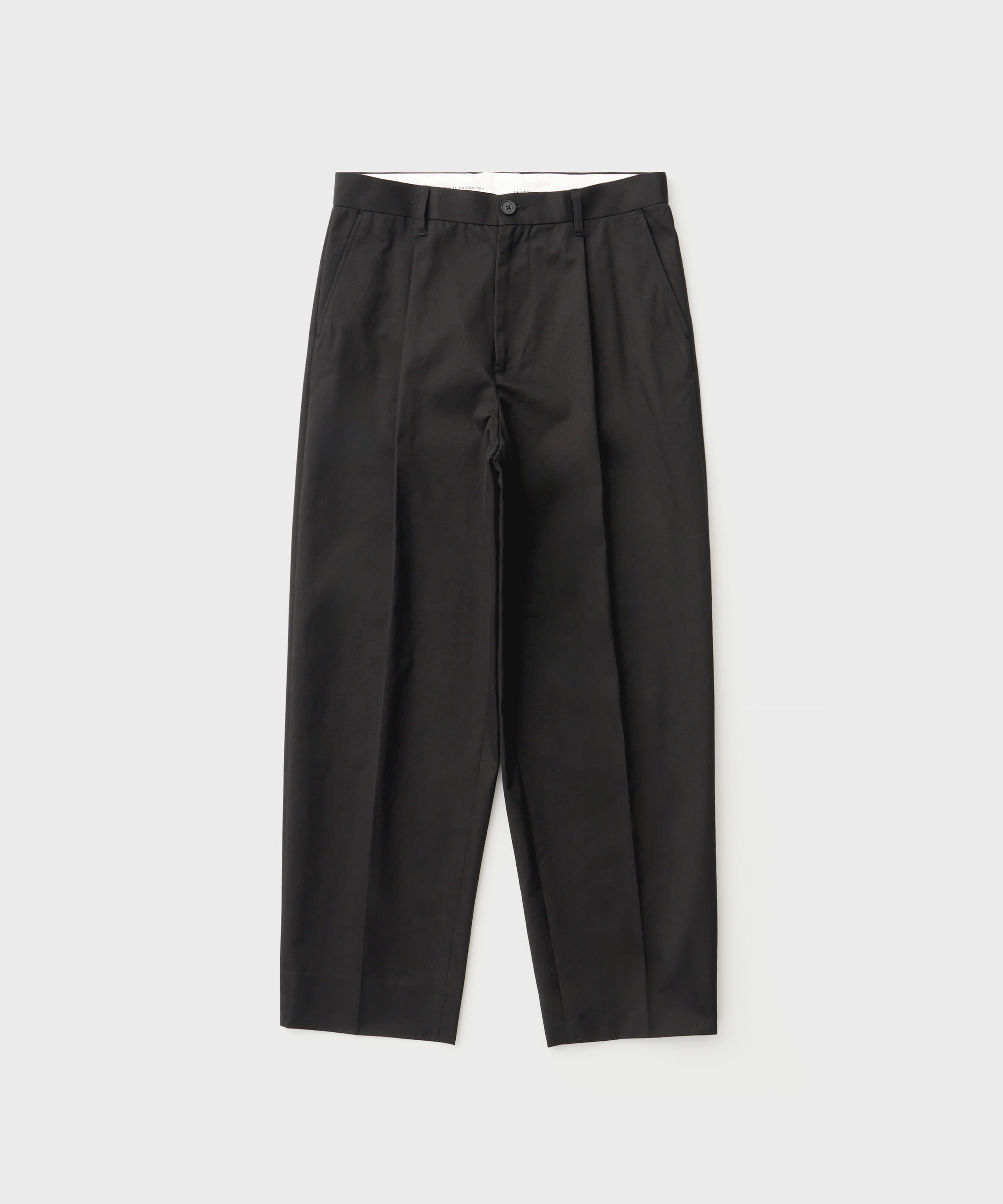 One Tuck Chino Trousers (Black)